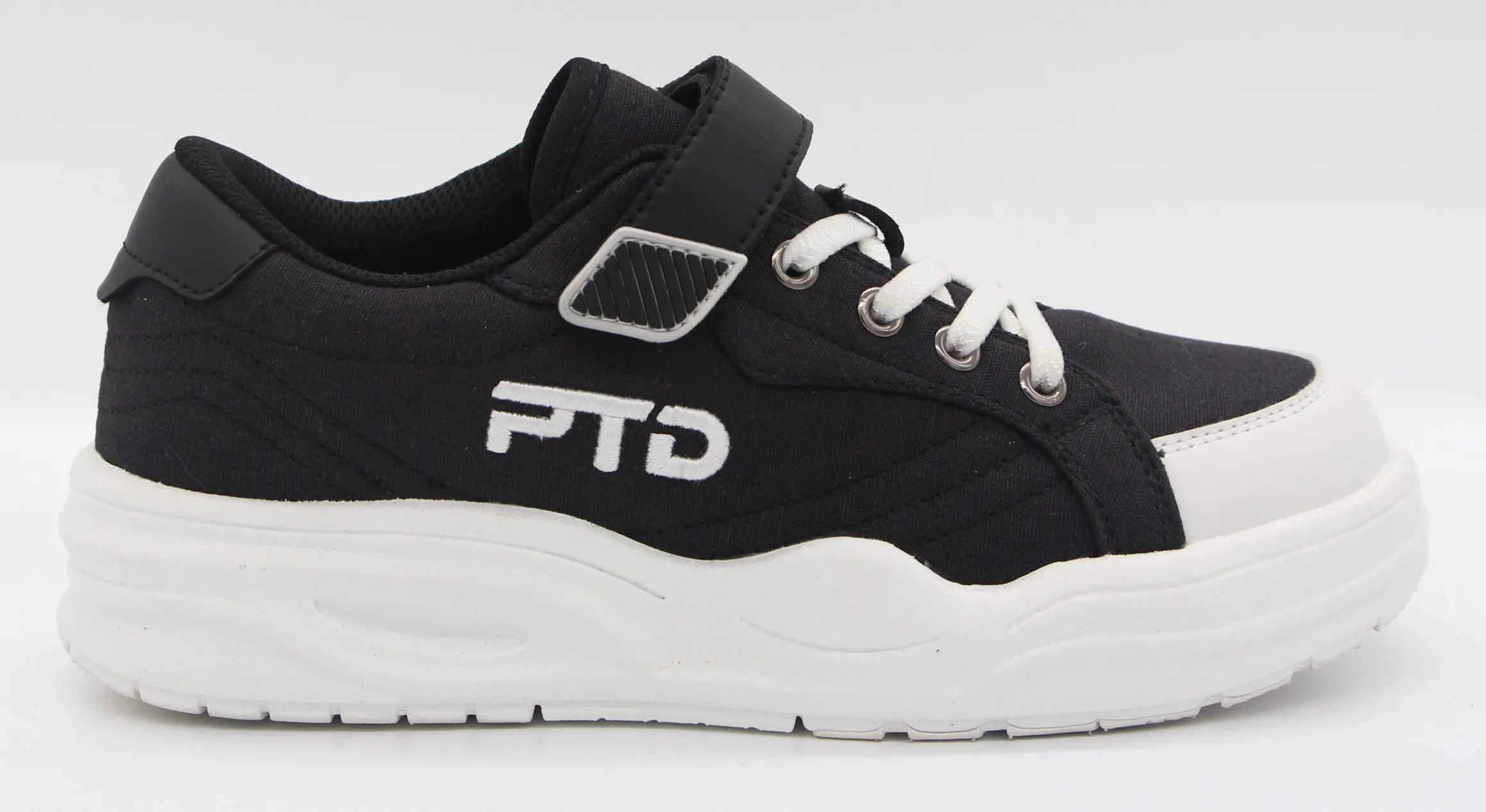 TAMO-SNEAKERS-26
