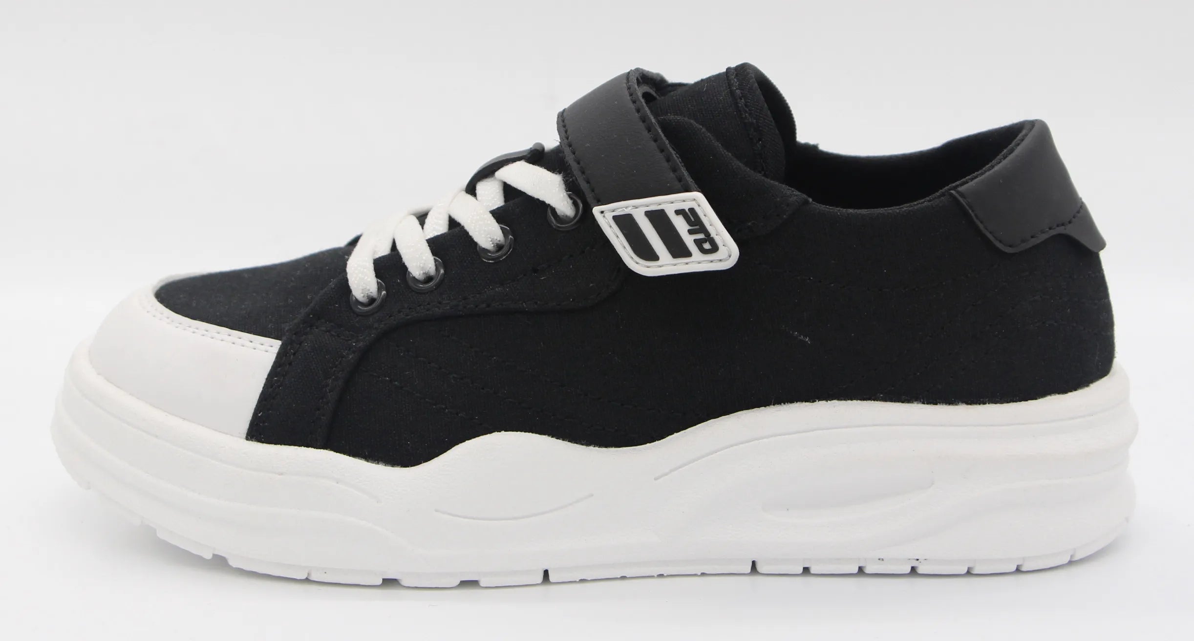 TAMO-SNEAKERS-32