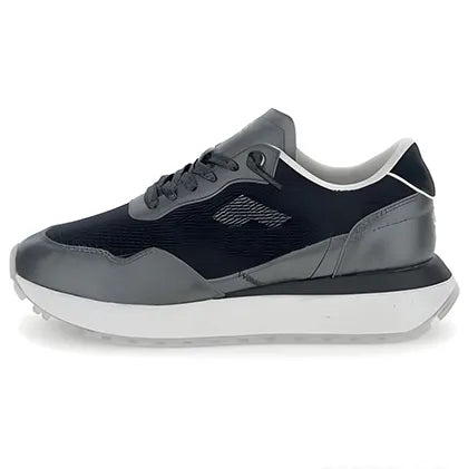 TM-SNEAKERS-4